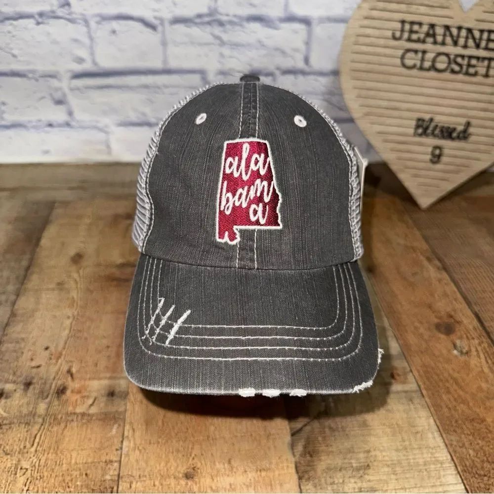 Katydid Alabama Hat One Size
New with tags